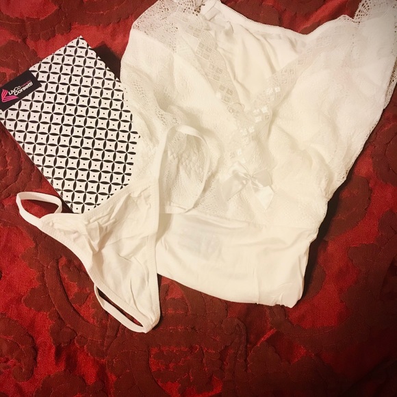 White nightie chemise - Picture 5 of 8